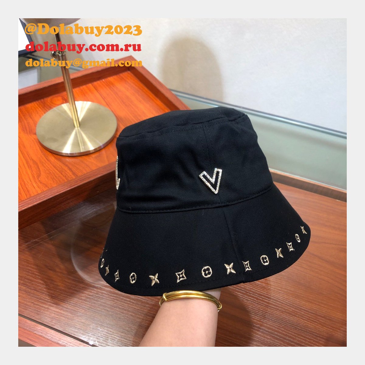 Louis Vuitton Embroidered fisherman bucket hat