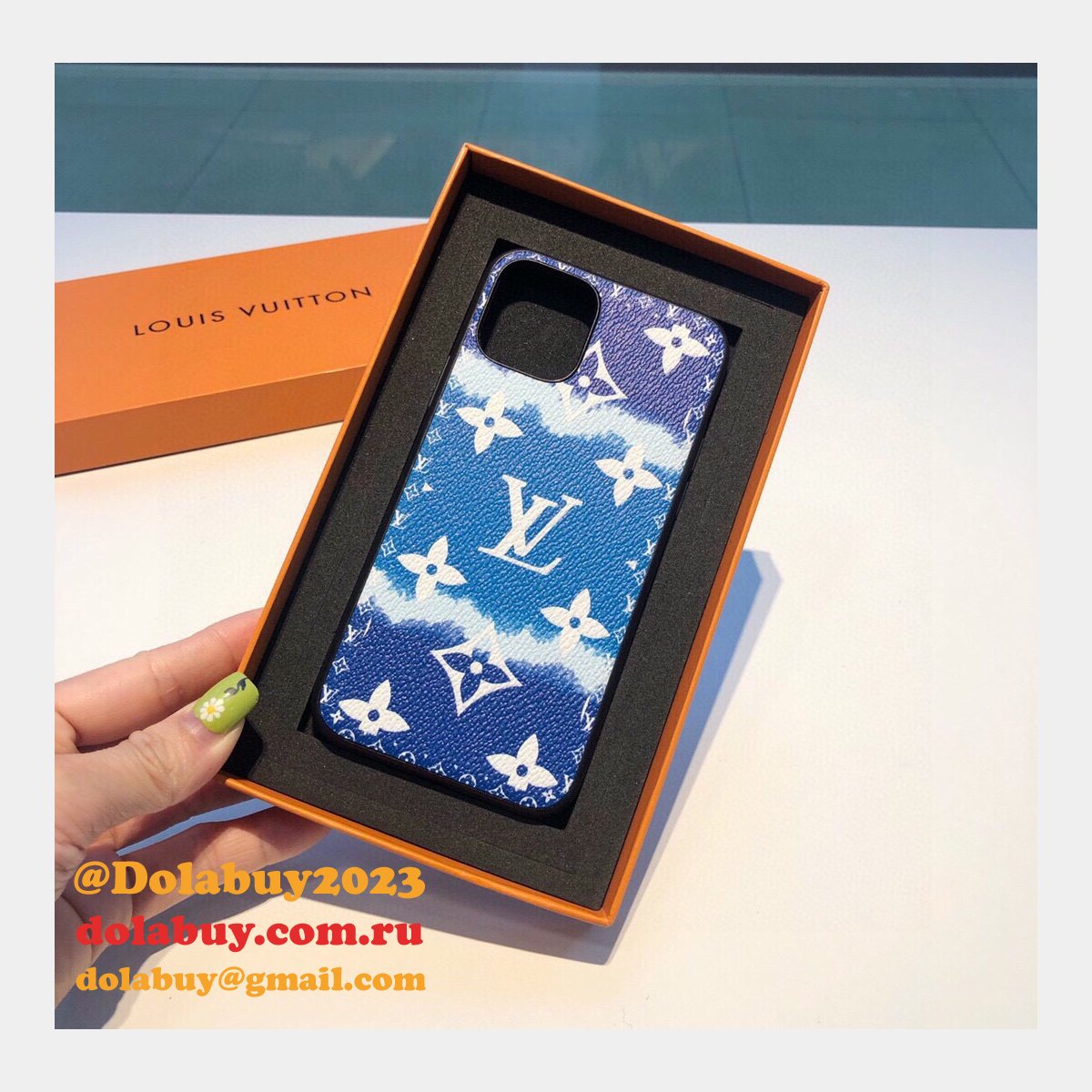 Cheap Louis Vuitton Square phone case