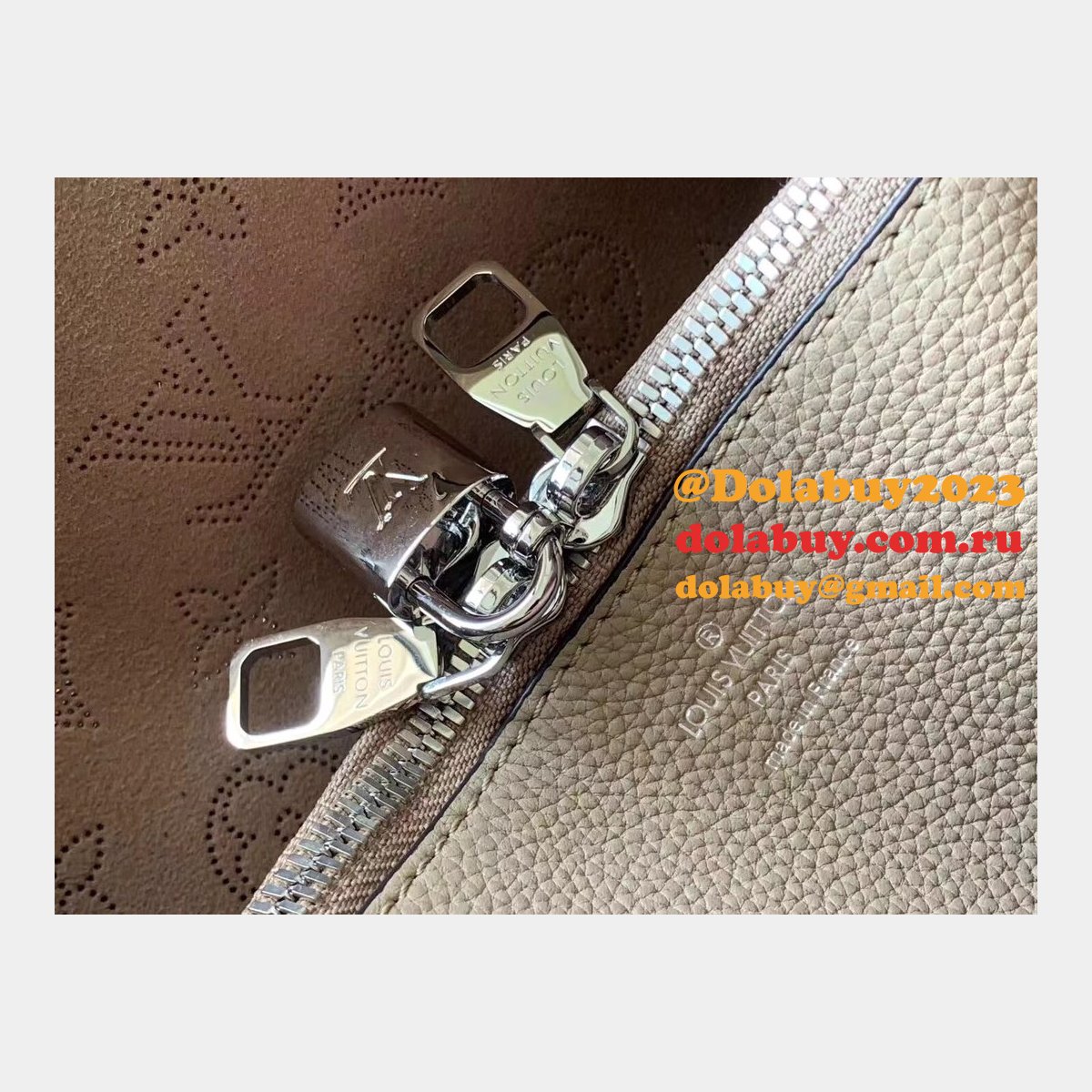 Fake M55800 Louis Vuitton Muria Mahina Leather Bag