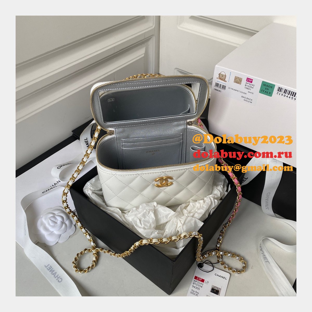 Perfect UK Casual AP3243 Vanity Replica Bags