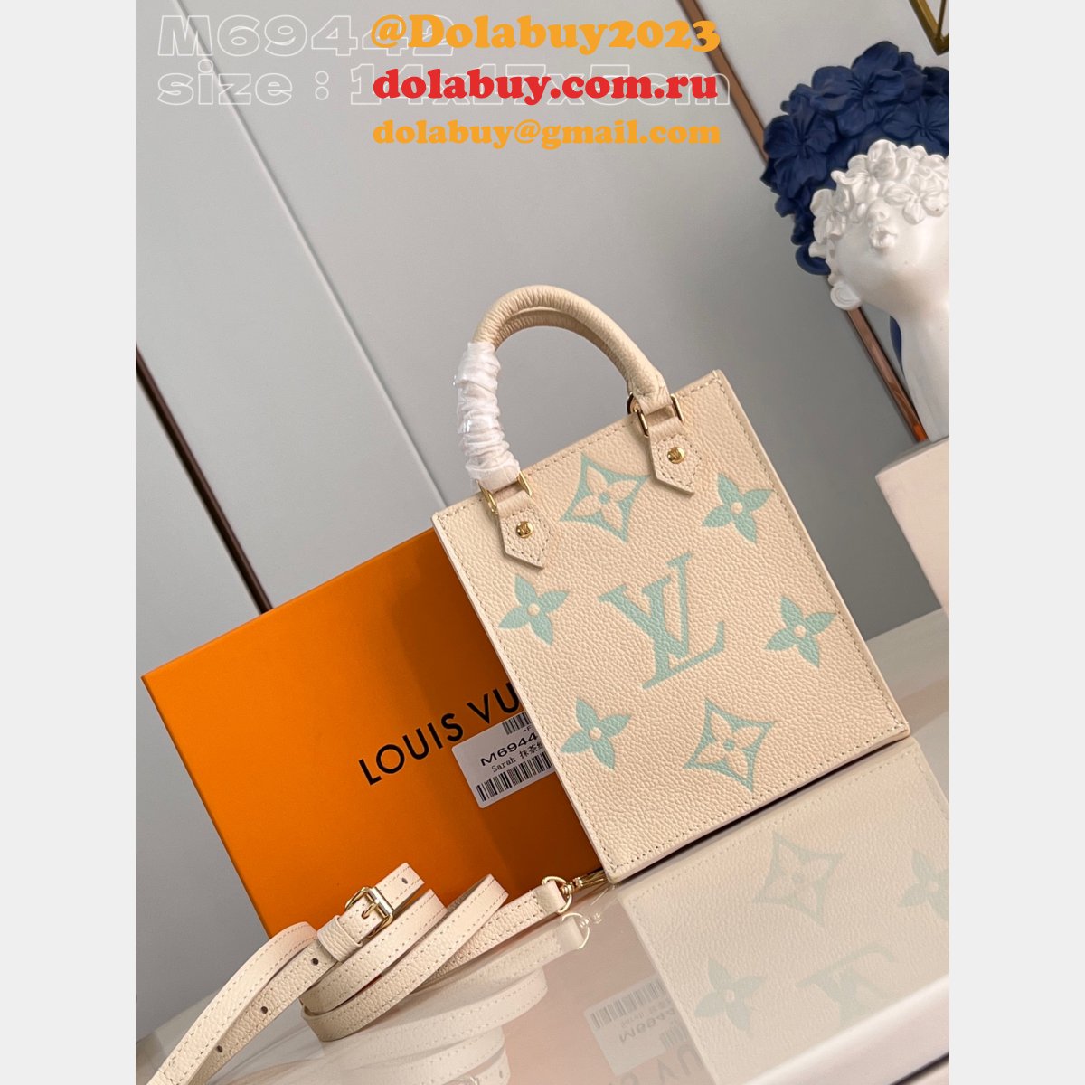 Wholesale Petit Sac Plat Louis Vuitton M69442 Designer Fake Bag
