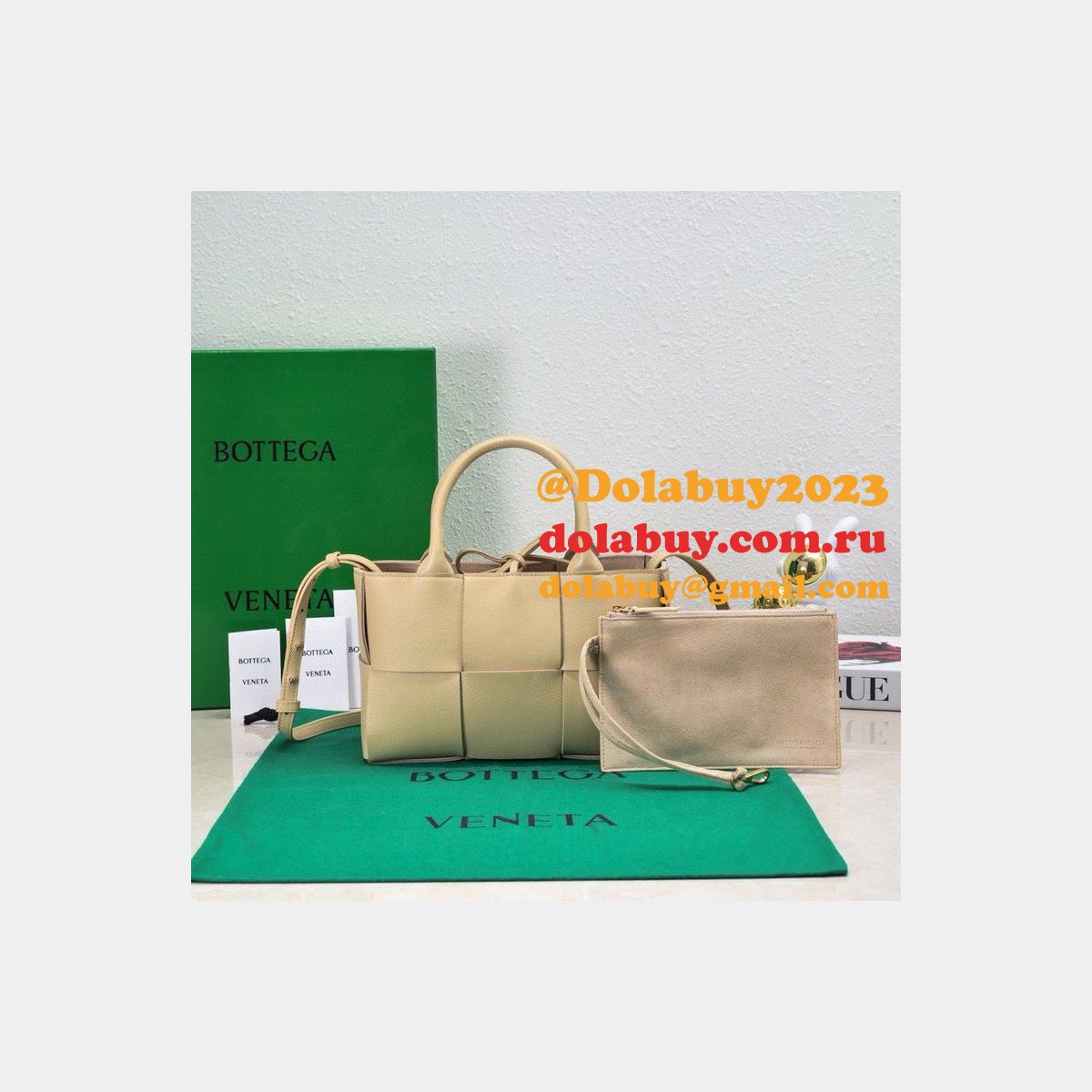 best b0tte*a Ven*ta mini arco tote bag 25cm