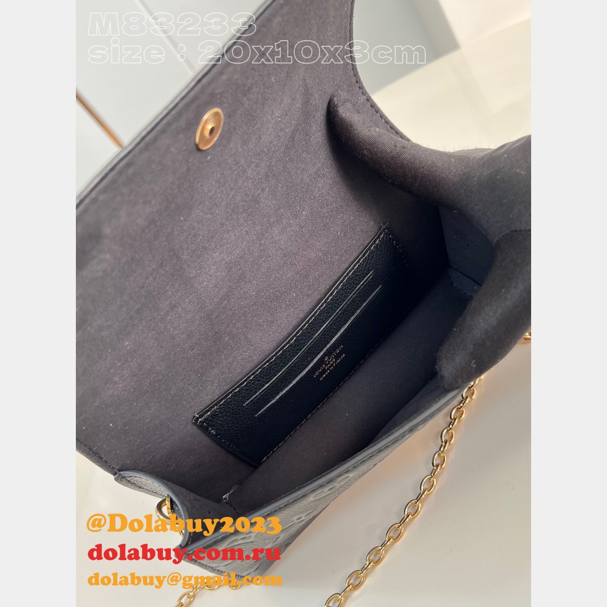 Wallet On Chain Lily M83233 Circle Replica Louis Vuitton Designer Bag