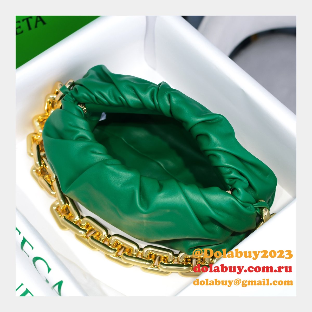where to find the best replicas b0tte*a Ven*ta 30cm chain pouch bag dupes