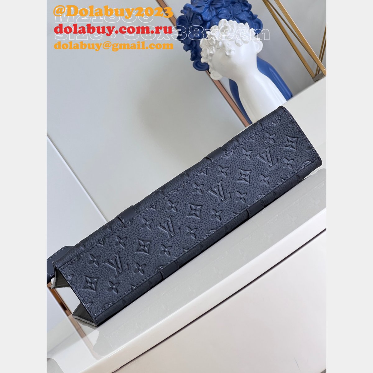 Sac Replica Plat M21866 NV Monogram Taurillon Fake Louis Vuitton Bags