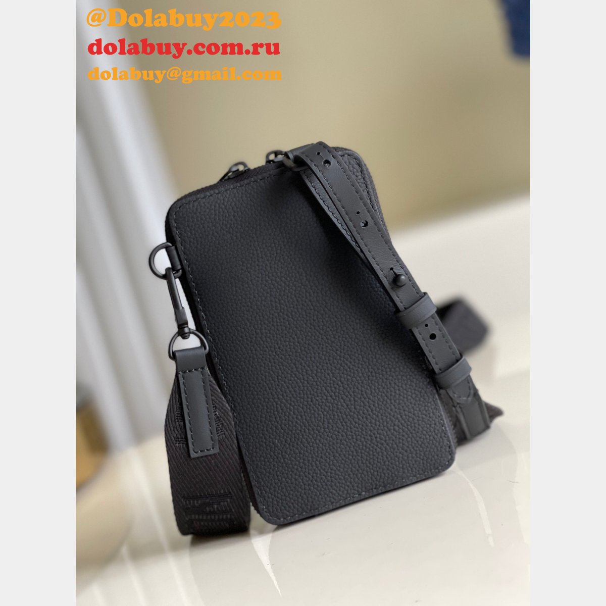 High Quality Louis Vuitton Phone Pouch H26 M57089 Black