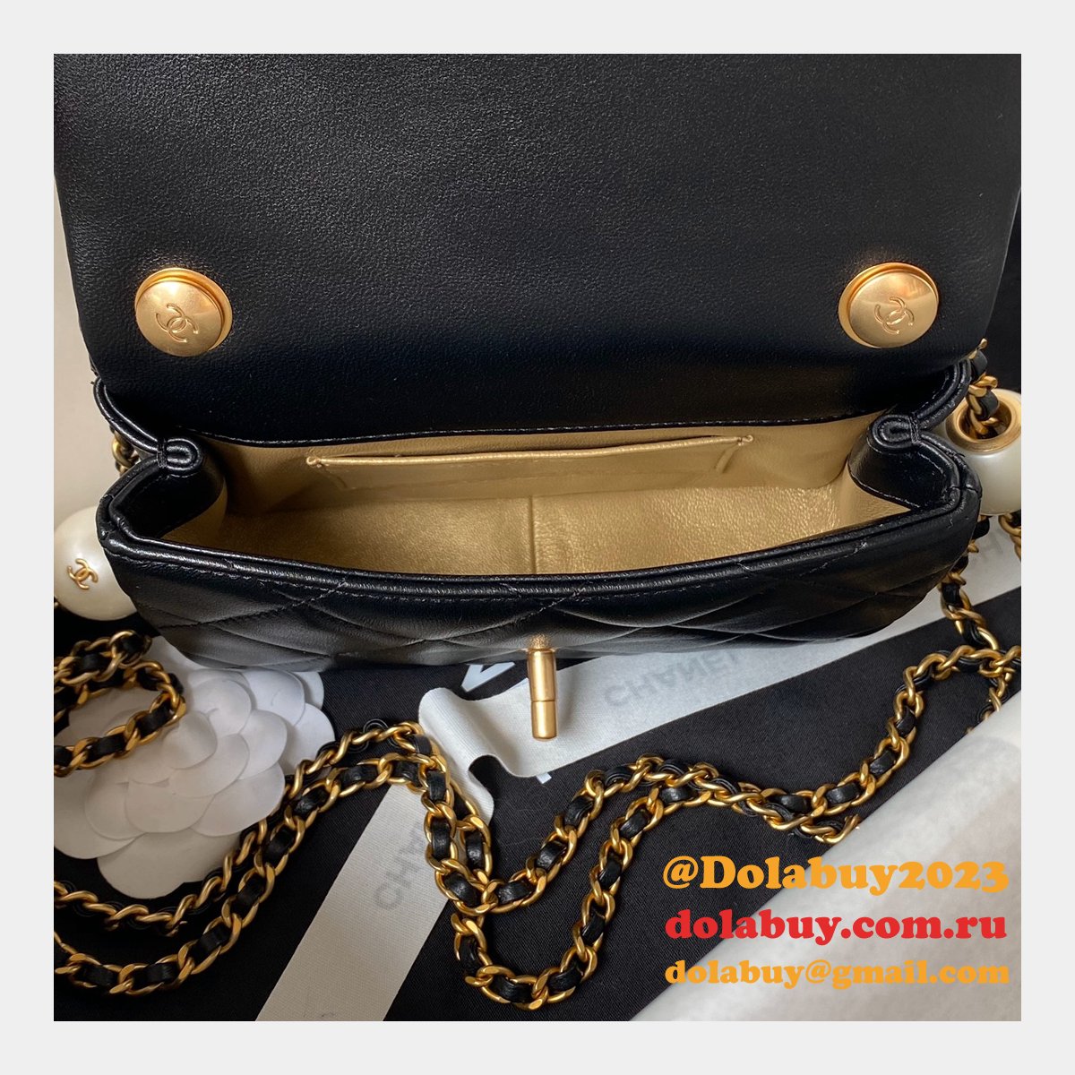 Luxury Wholesale Flap Black AS4868 Replica Bags