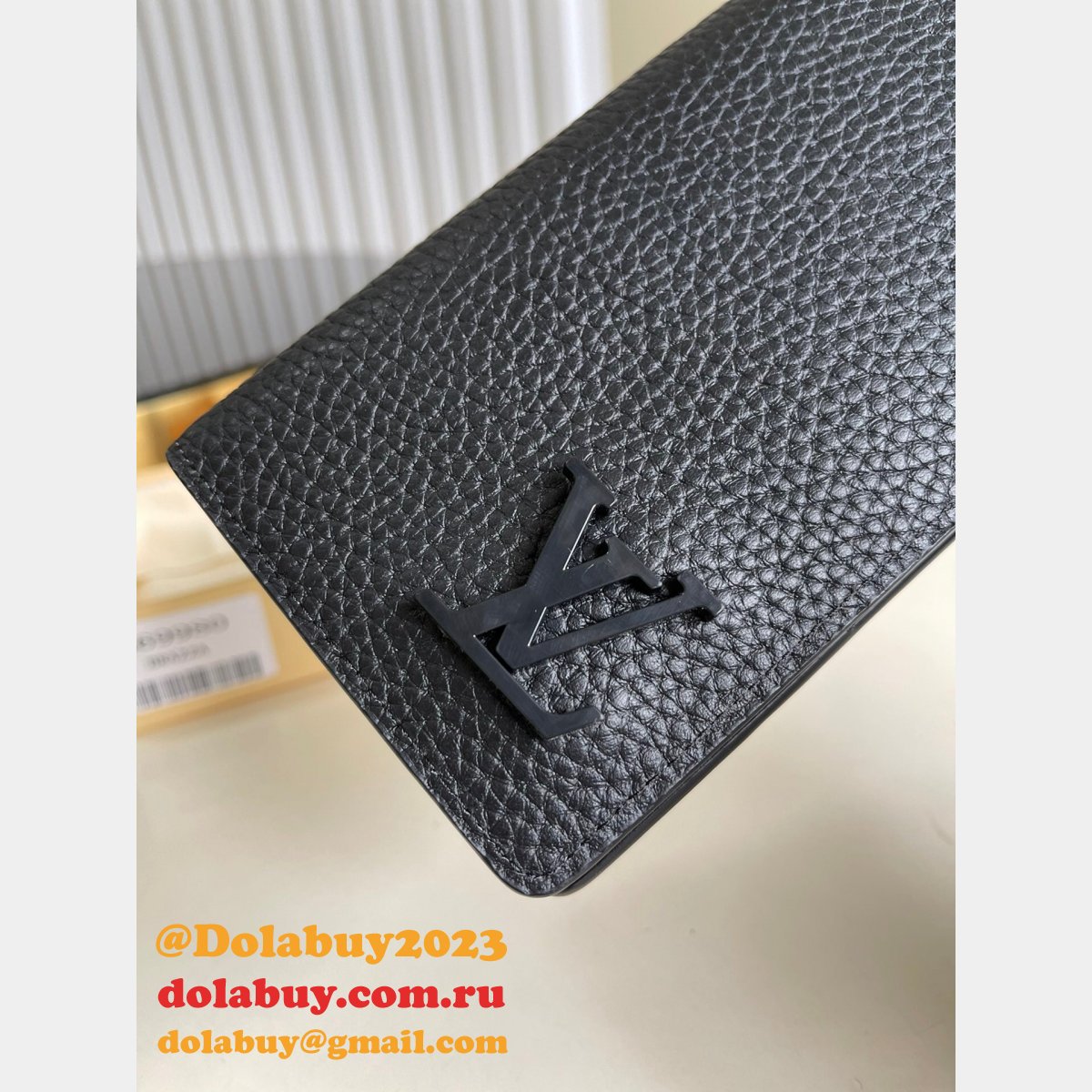 Louis Vuitton Wallets Replica Brazza LV Aerogram M69980 Bag