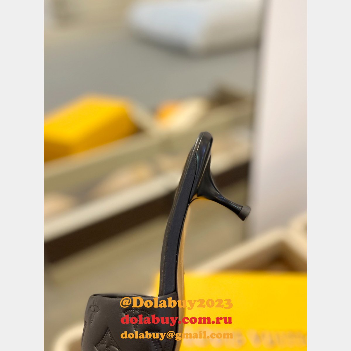 7 Star CHEAP LOUIS VUITTON Neo Revival Mule