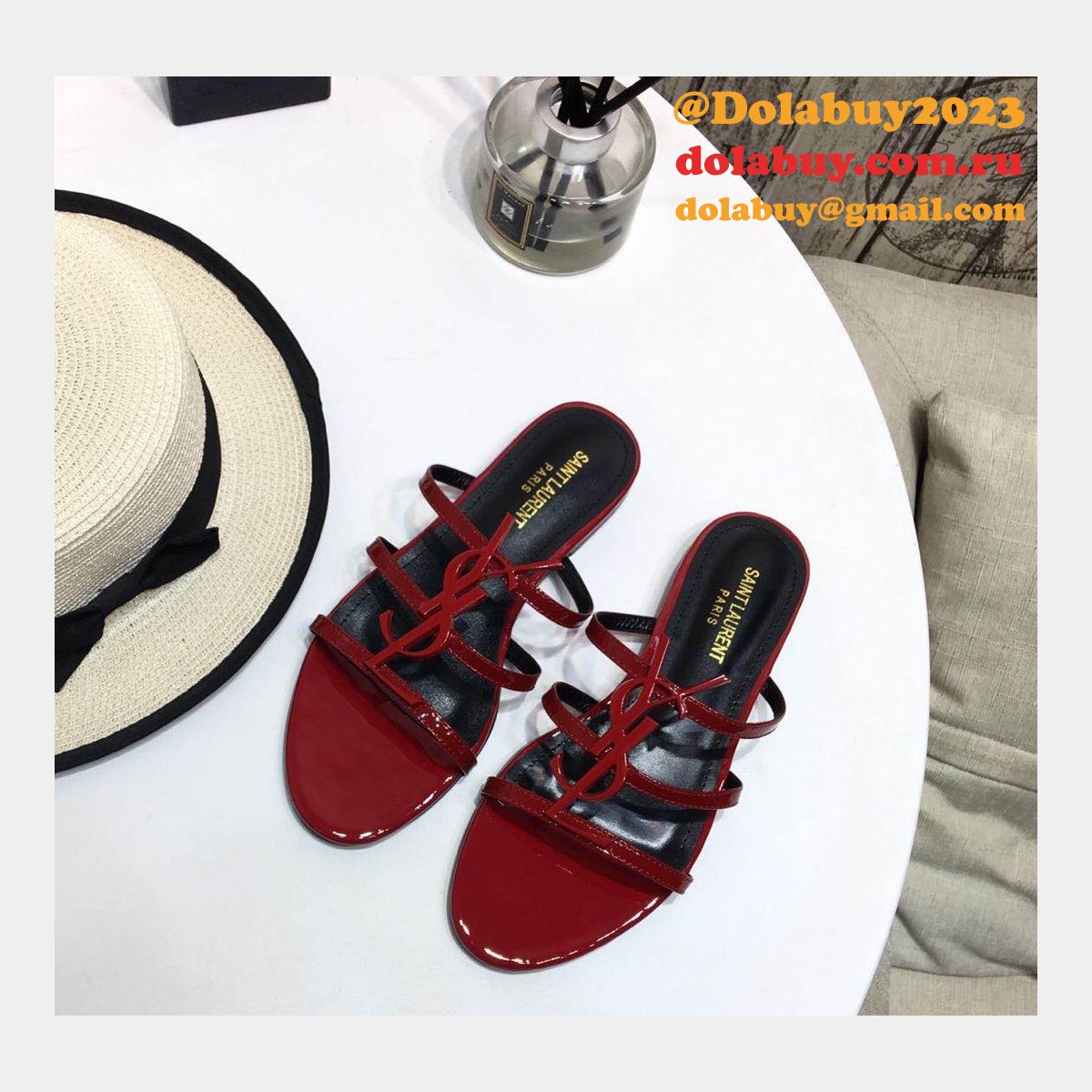 Saint Laurent Flat Sandals 002