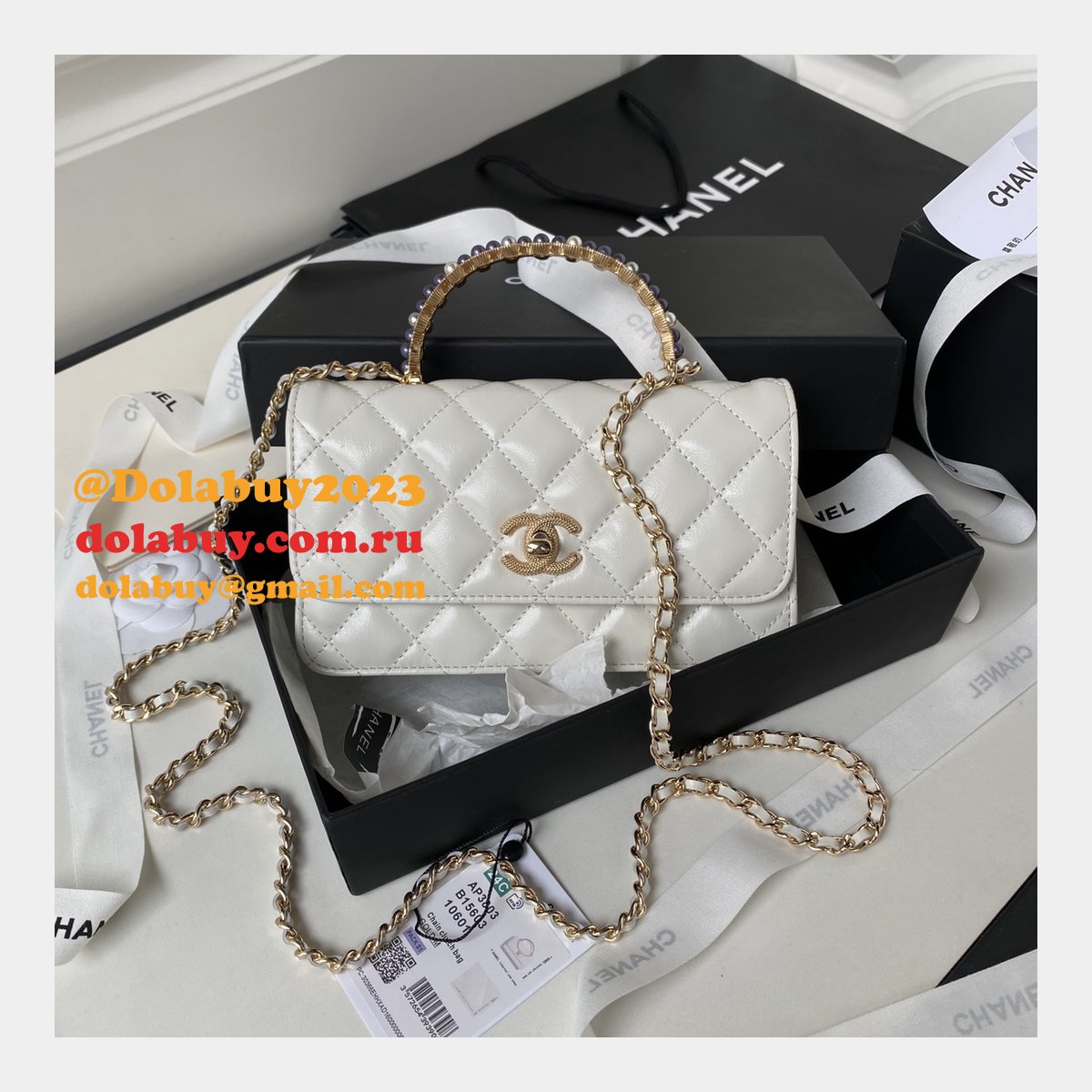 Designer Replicas AP3803 Clutches Shiny Perfect Chain Bag
