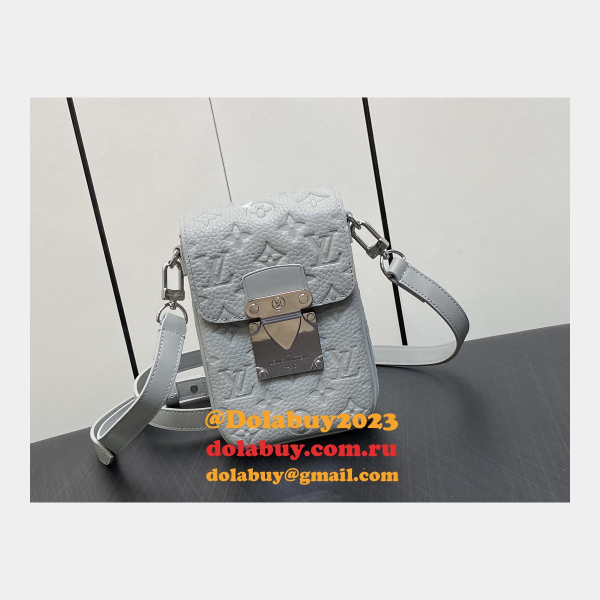 UK Louis Vuitton S-Lock Vertical Wearable Wallet M82568 Designer Bag