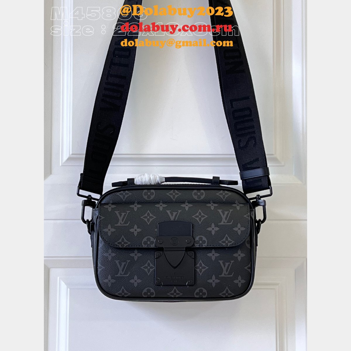 S Lock Messenger M45806 Mens Replicas Louis Vuitton Bag