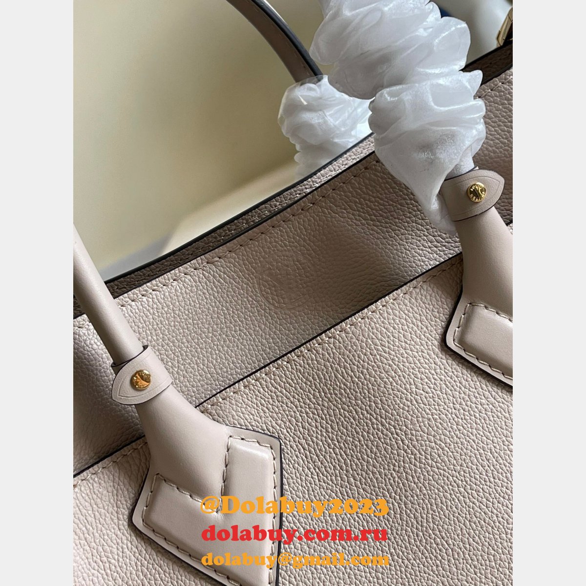 High Quality Louis Vuitton M57729/M57728 On My Side PM Greige/Black
