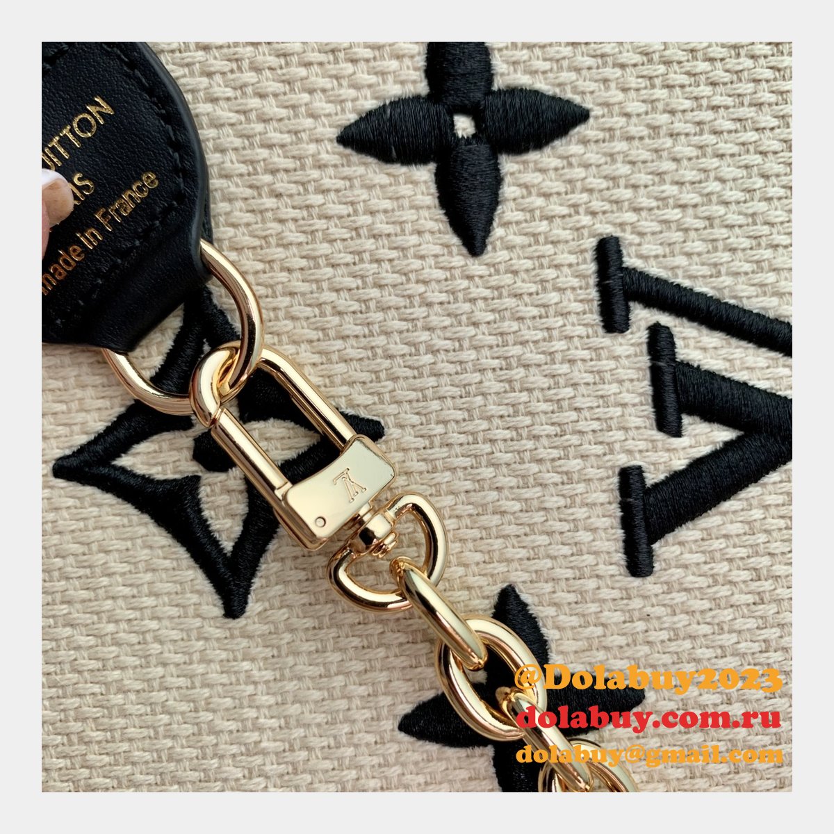 Toiletry Pouch On Chain M82521 Top Louis Vuitton Replica Bag