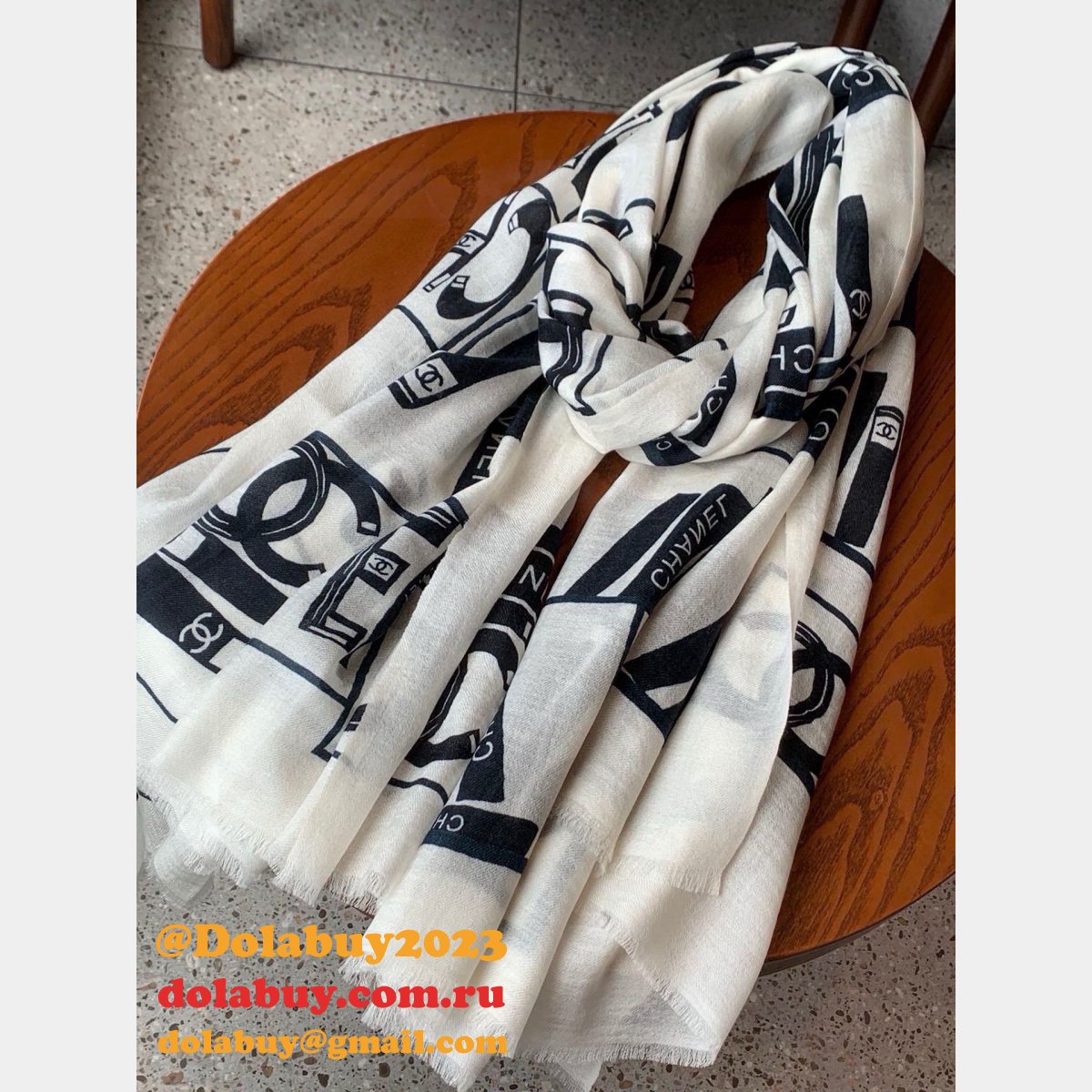 Top Quality Chanel AAA+ Cashmere Scarf