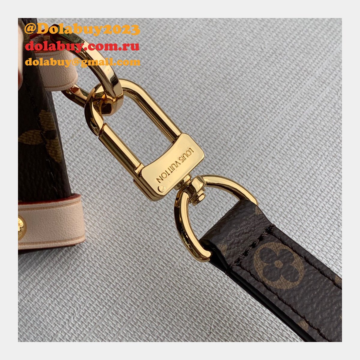 Louis Vuitton M45848 Monogram Replica Bags