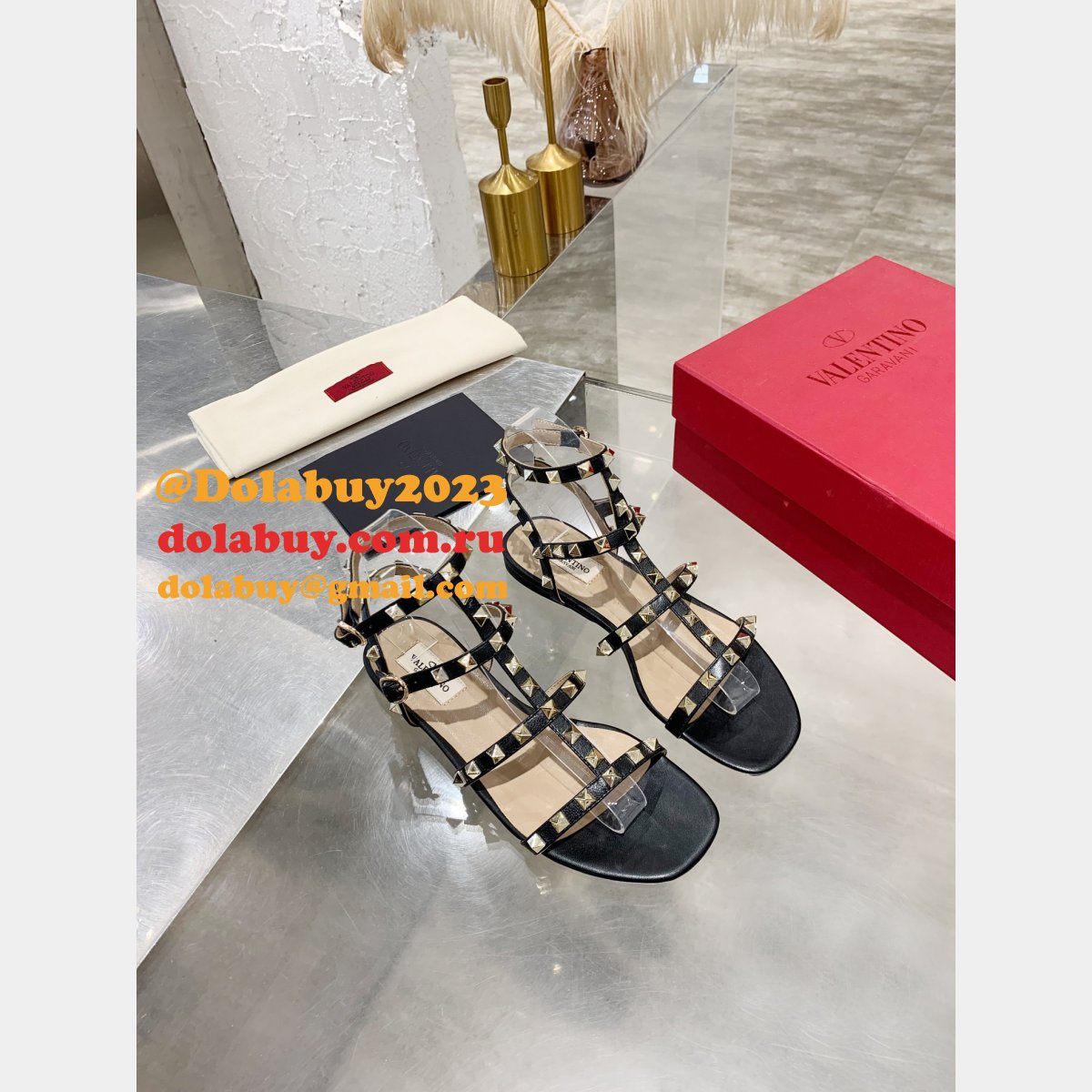 Wholesale VALENTINO ROCKSTUD FLAT CALFSKIN SANDAL WITH STRAPS
