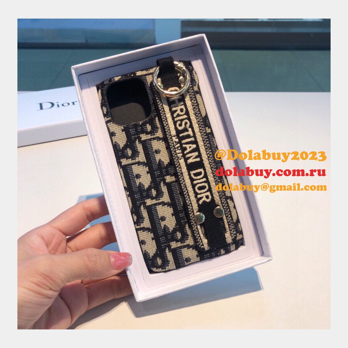 Fashion Phone cases & High-Tech Accessories