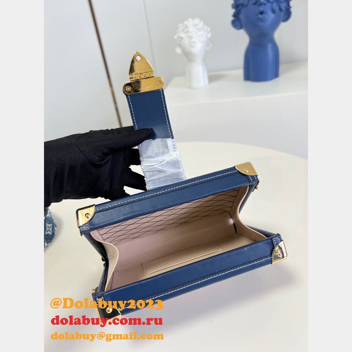 Louis Vuitton UK M59717 Crossbody Formal Style Bridal Logo Denim Casual Style
