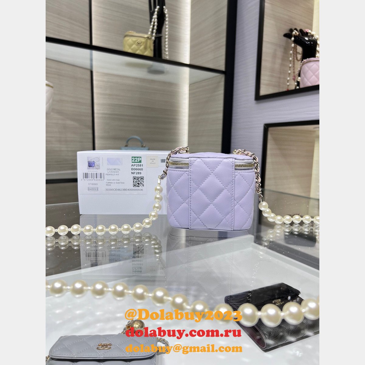 Luxury CC 22P pearl chain lipstick bag AP2581Y