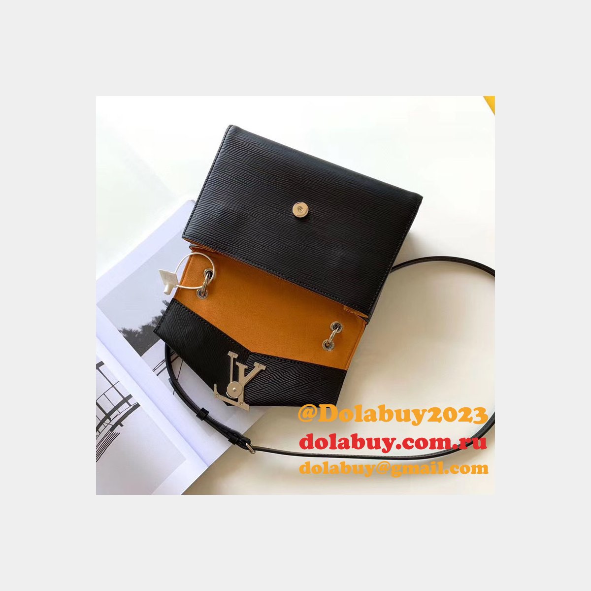 Luxury Louis Vuitton Pochette Grenelle Epi M55981 Leather