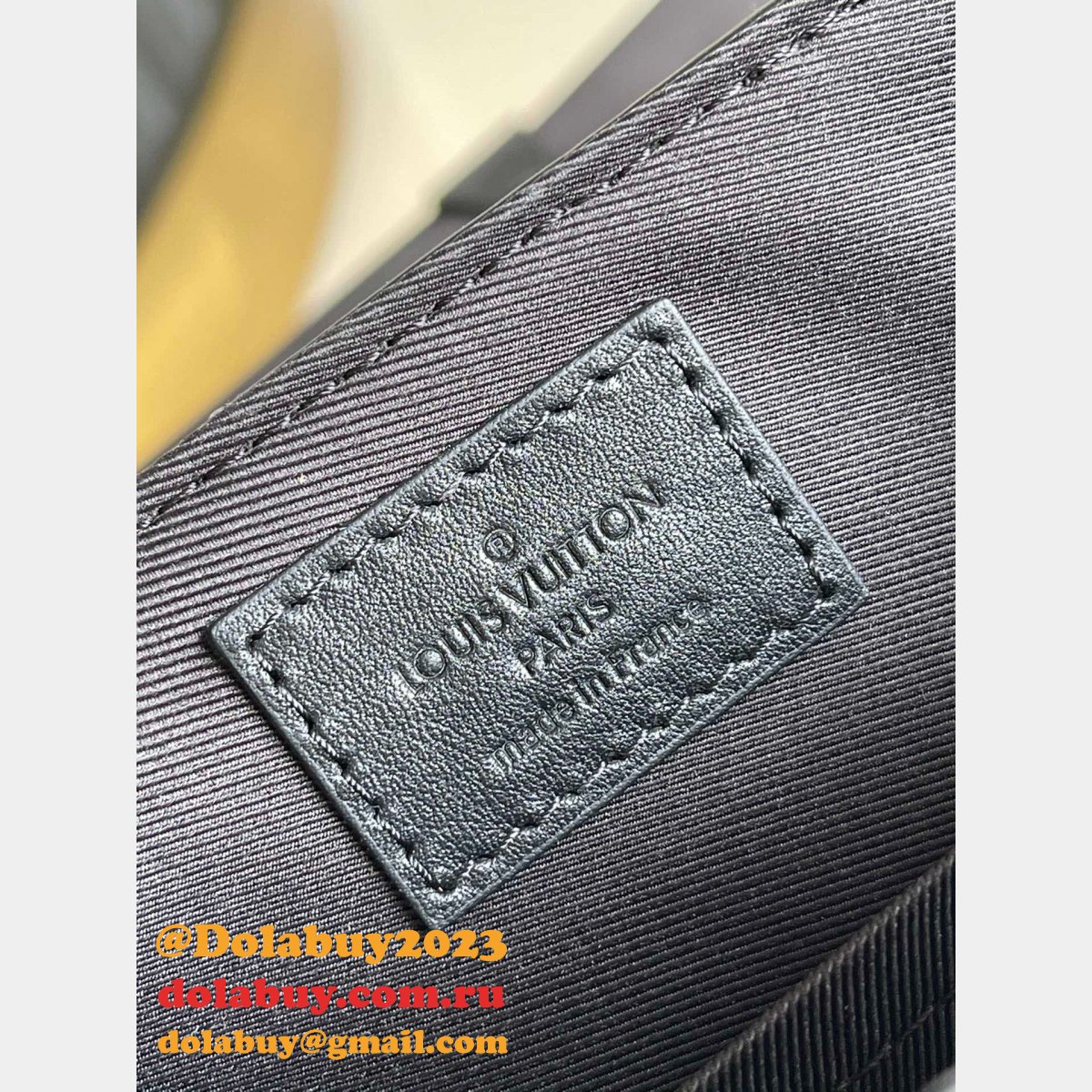 Louis Vuitton Cheap Trunk Messenger Taurillon Monogram M57726 Black