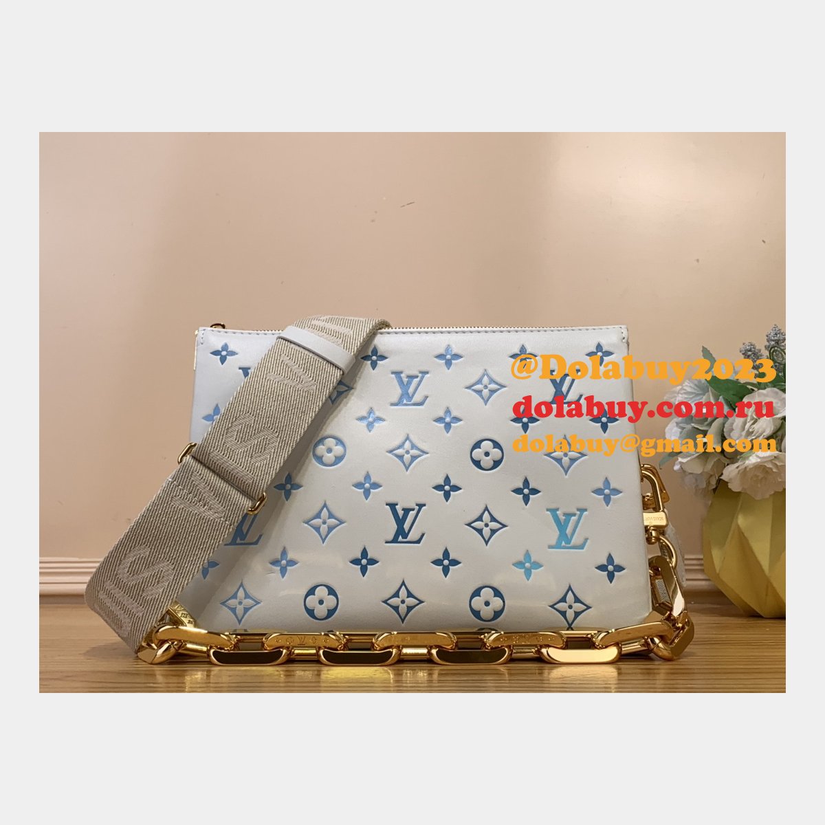 7 Star LV By The Pool Coussin PM M11225 Handbag
