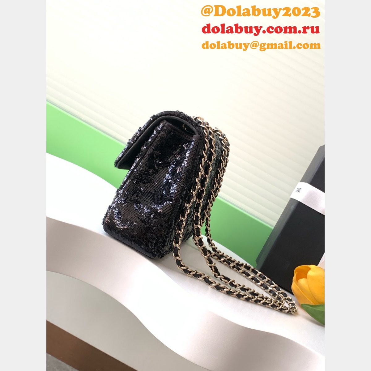 Luxury Replica A69900 Flap Mini Classic Handbag