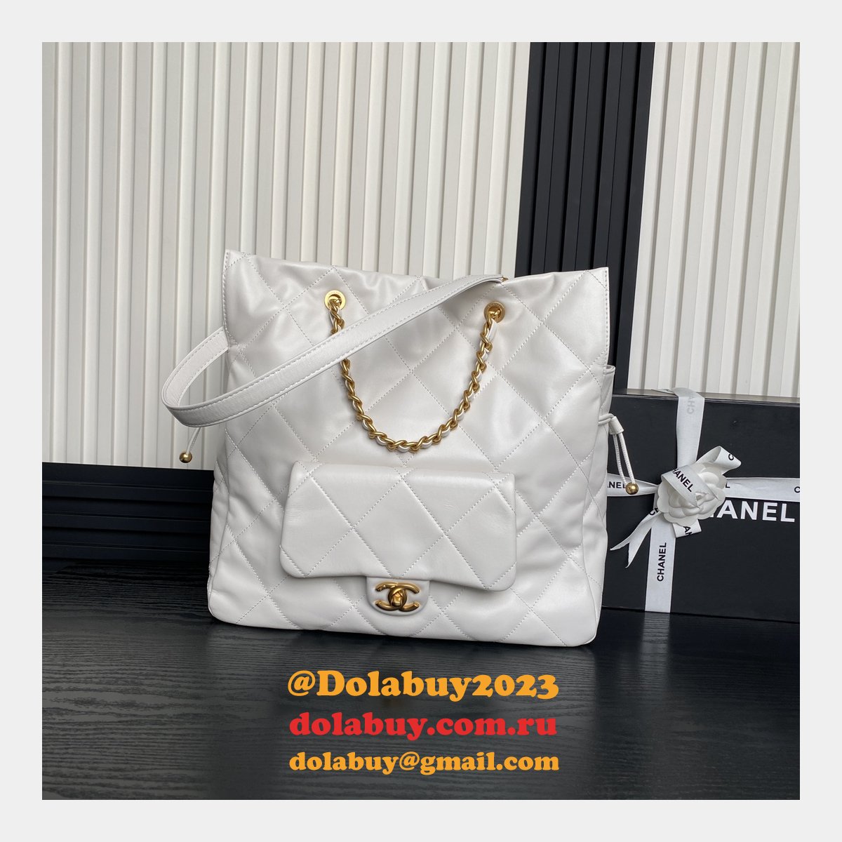 Buy Luxury First Copy AS5315 Shopping Shiny Bag