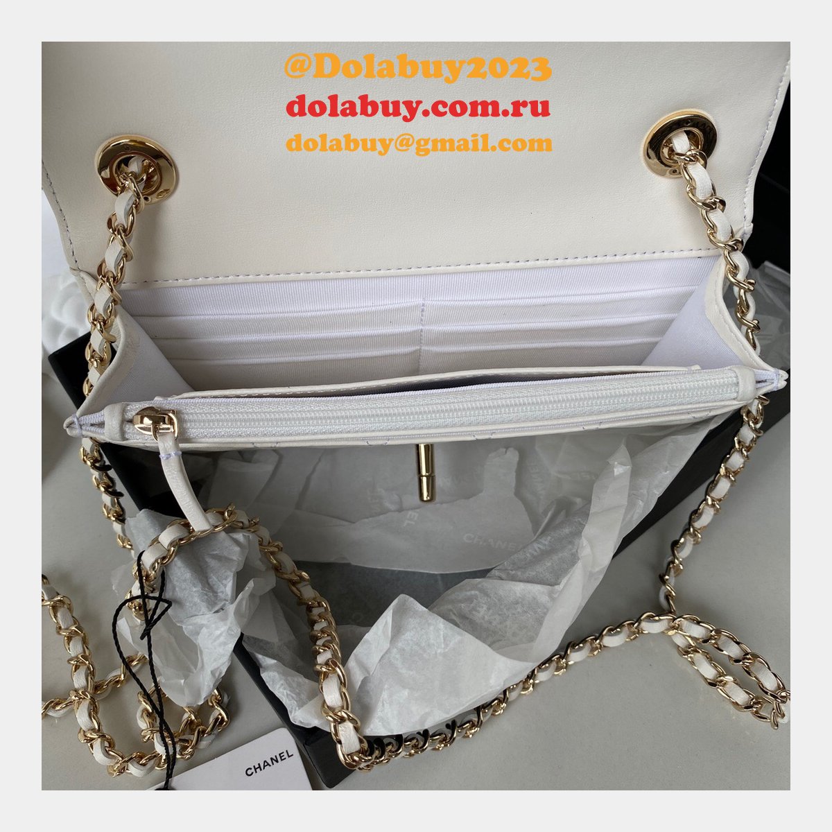Good Replica Woc A80982 Wallet on Chain Lambskin & Gold-Tone Metal