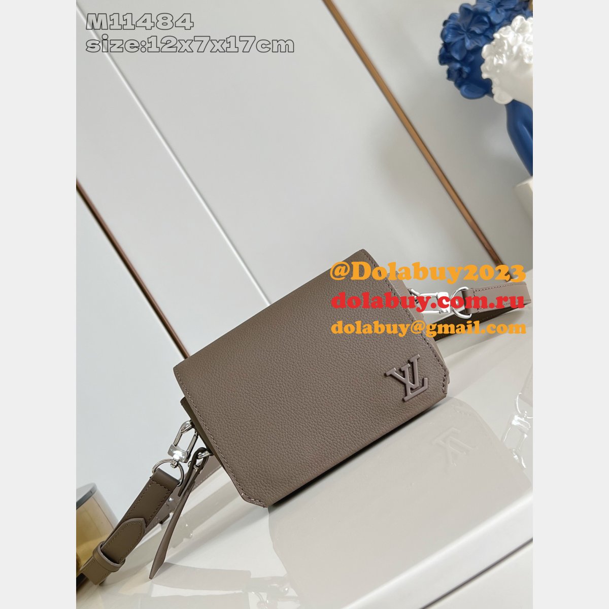 Louis Vuitton M11483/M11484 Fastline Wearable Wallet Luxury LV Aerogram