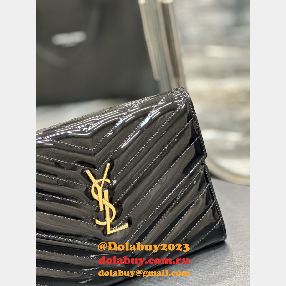 Perfect Quality YSL Replica 617662 Monogram Clutches Patent Bag