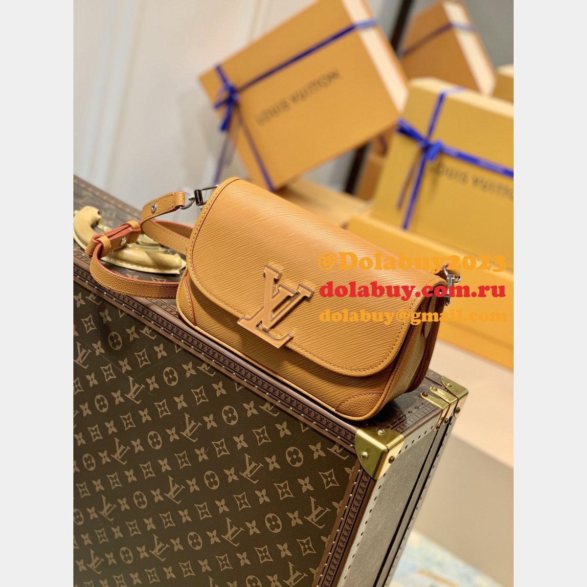 Buci Epi Leather Designer M59457 Louis Vuittons Replica Bag