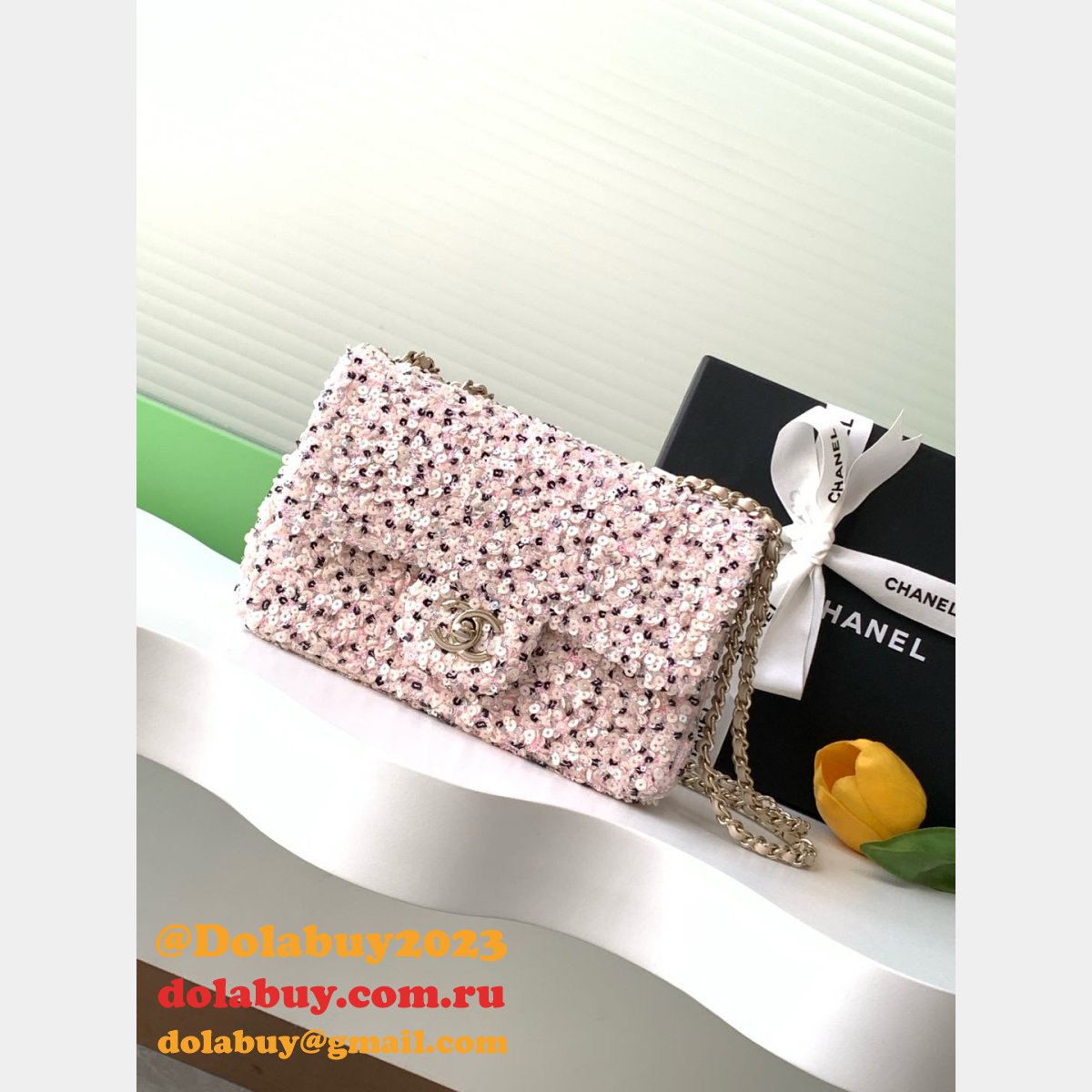 Luxury Replica A69900 Flap Mini Classic Handbag