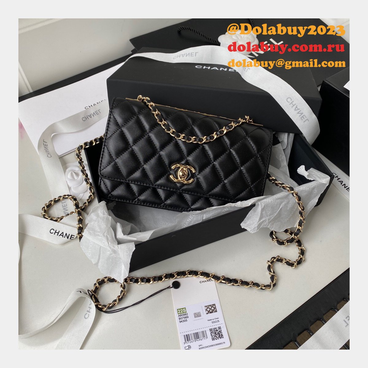 Good Replica Woc A80982 Wallet on Chain Lambskin & Gold-Tone Metal
