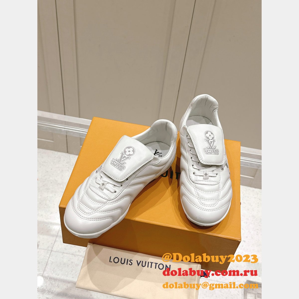 Wholesale 7 Star LV Footprint Soccer Sneaker