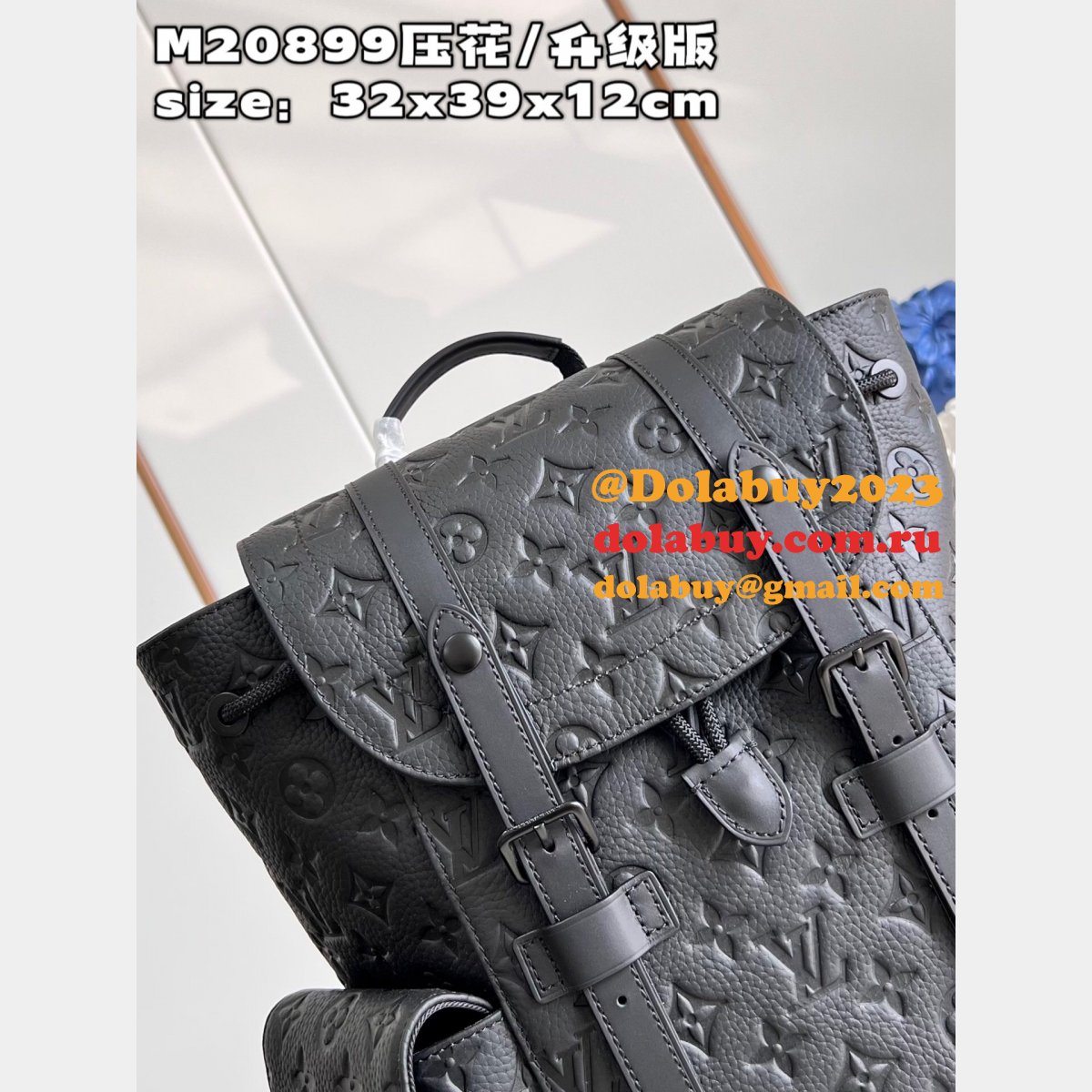 Louis Vuitton Christopher 7 Star M20899 Taurillon Men Bag