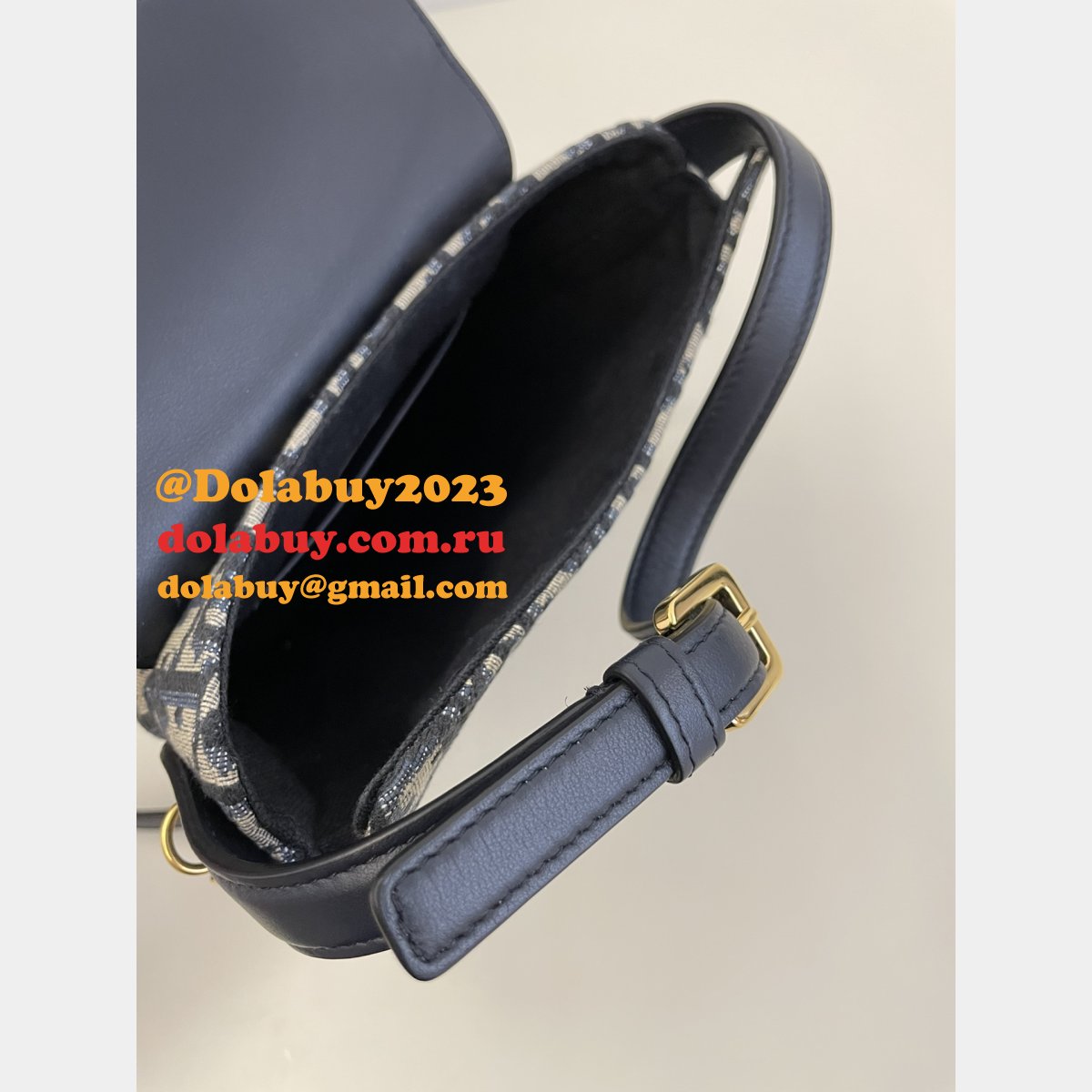 Dior Designer Oblique 30 Amber Montaigne Bucket 2049 Replica Bag