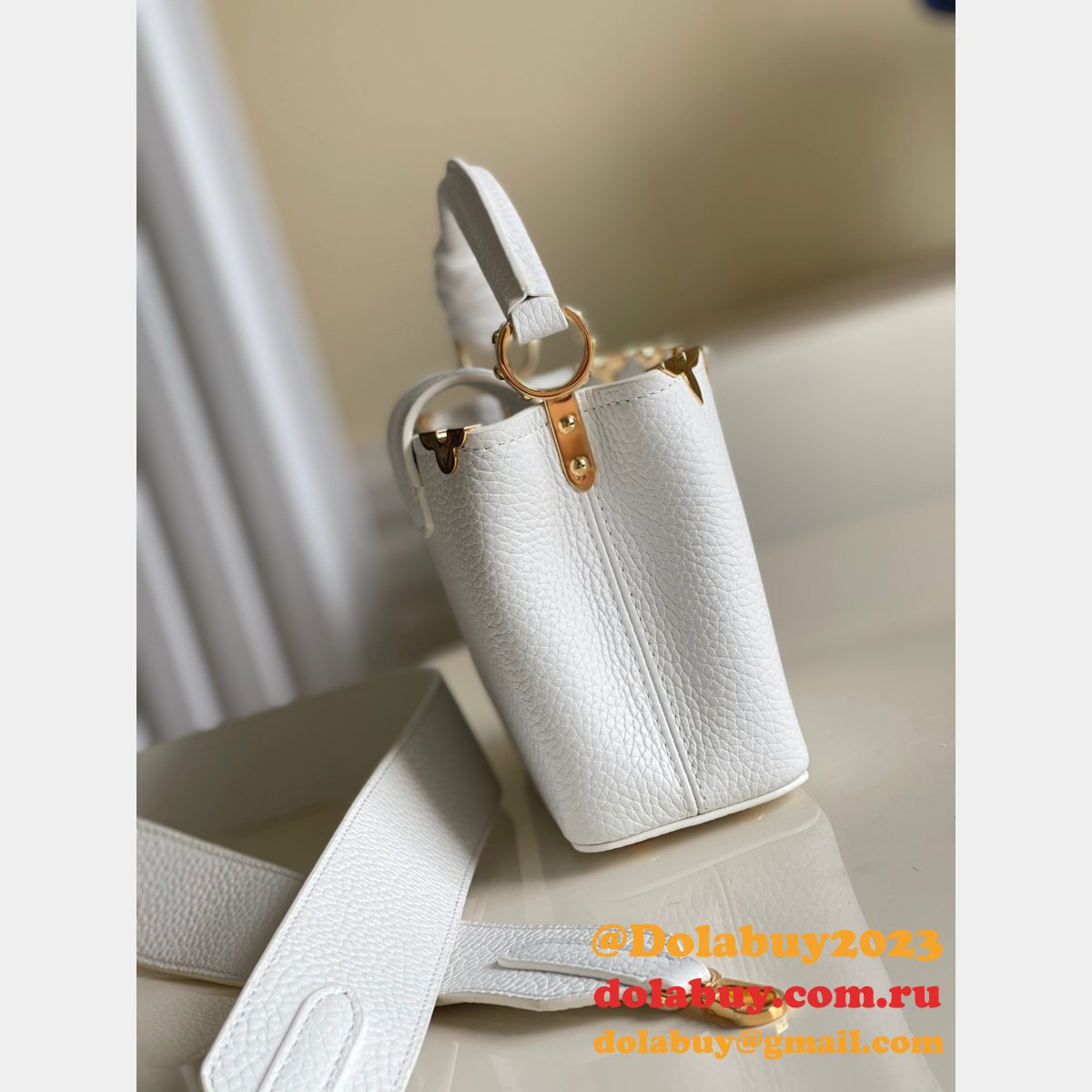 Designer Louis Vuitton Replica Black/White Capucines Mini Capucines M56669 Handbags