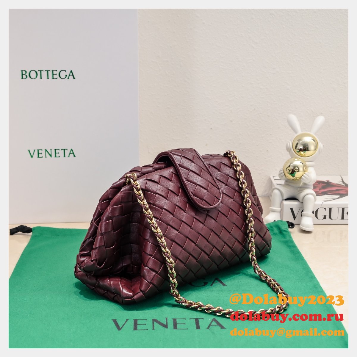 top quality b0tte*a Ven*ta teen lauren 1980 with chain