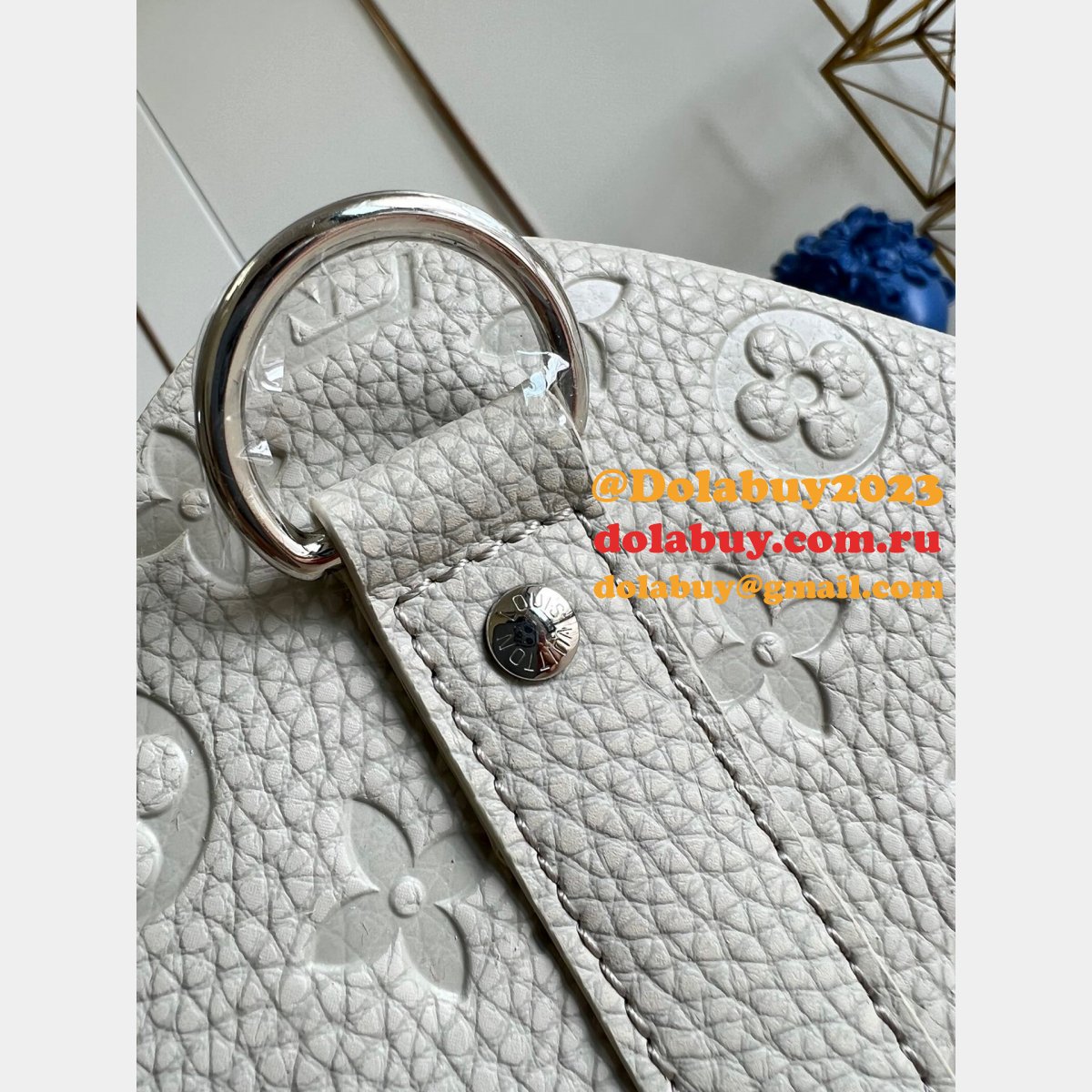 The Luxury Louis Vuitton Fake M20901 Keepall 50 Travel Bags