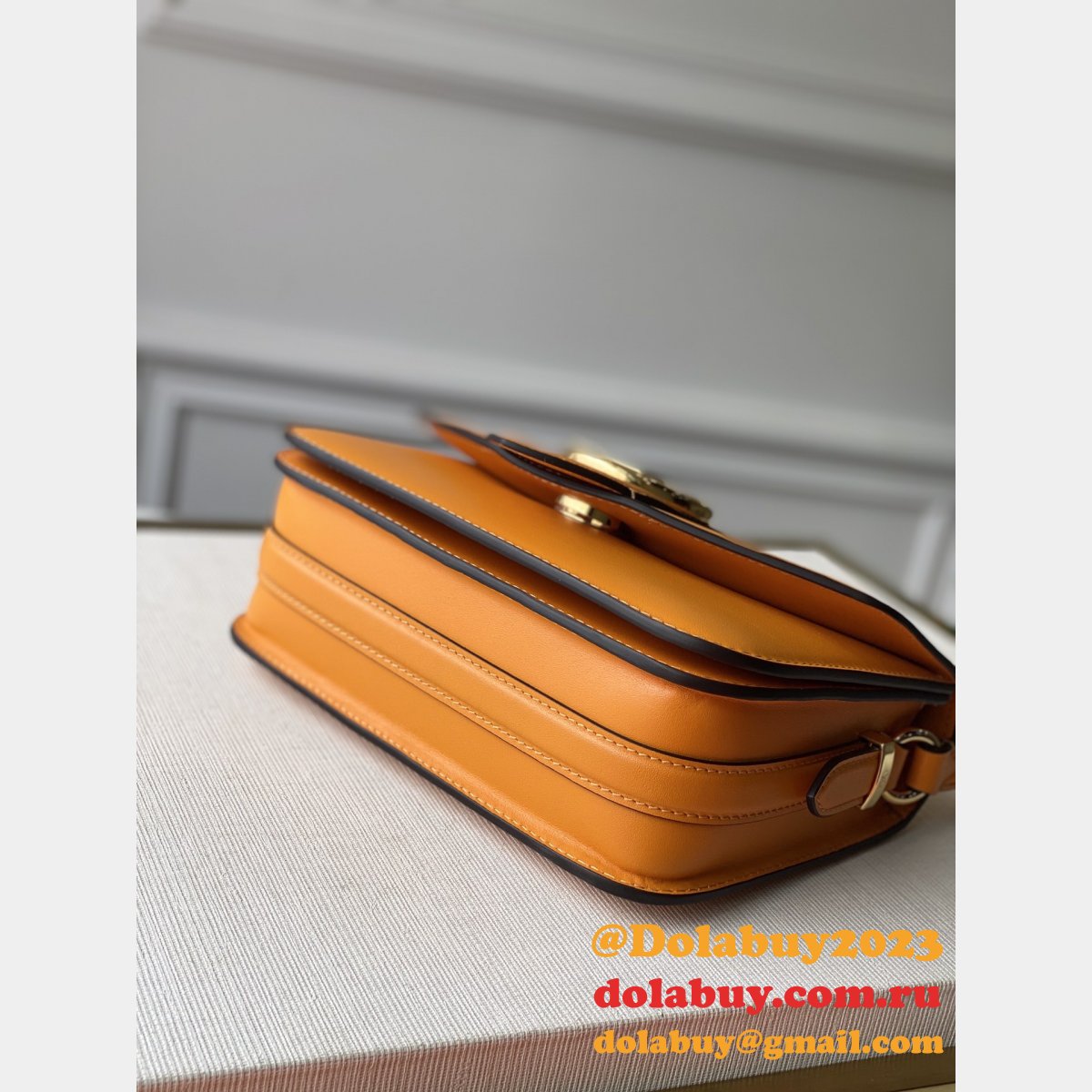 Top Quality Louis Vuitton M55946 LV Pont 9 Calfskin Leather Summer Gold Handbags