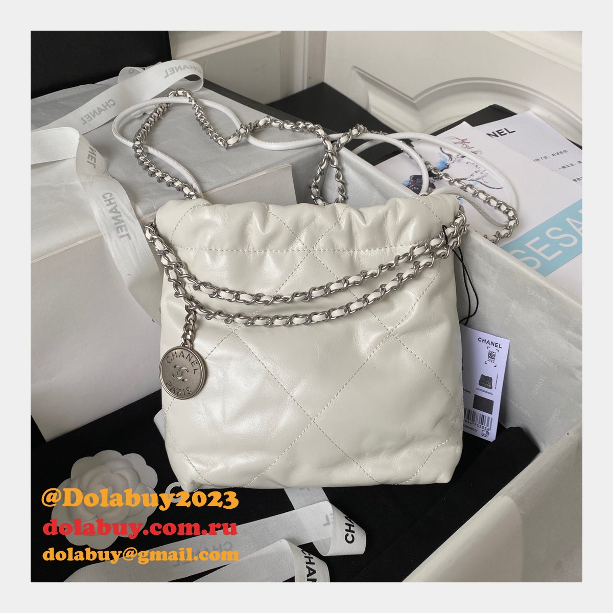 Luxury FASHION AS3980 CALFSKIN CC BAG 20CM