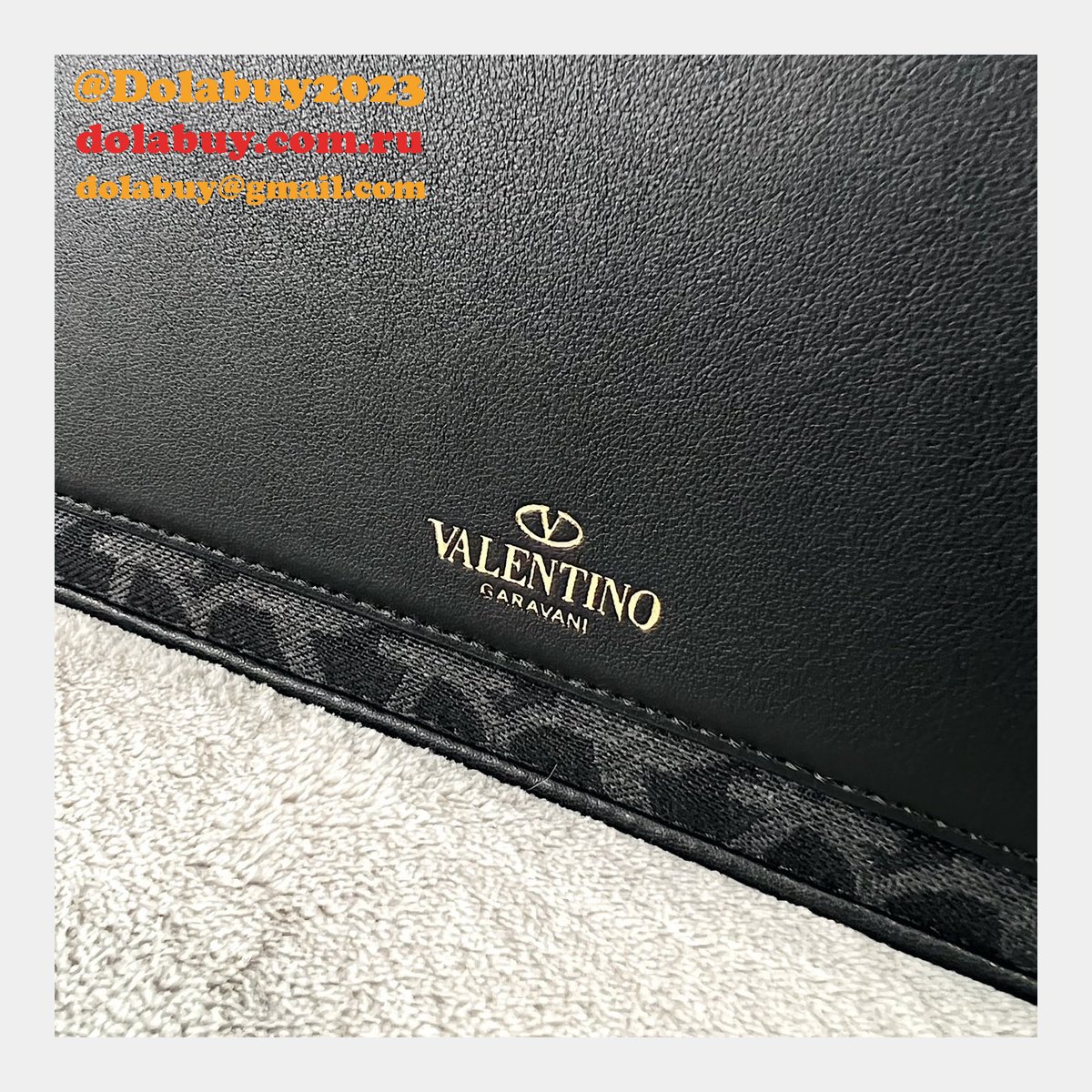 Shop Valentino Garavani 1133 Locò VLogo Signature Replica Bags Sale