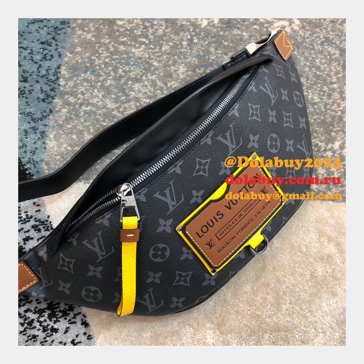 Shop Louis Vuitton M45220 Discovery Bumbag Monogram Eclipse Canvas