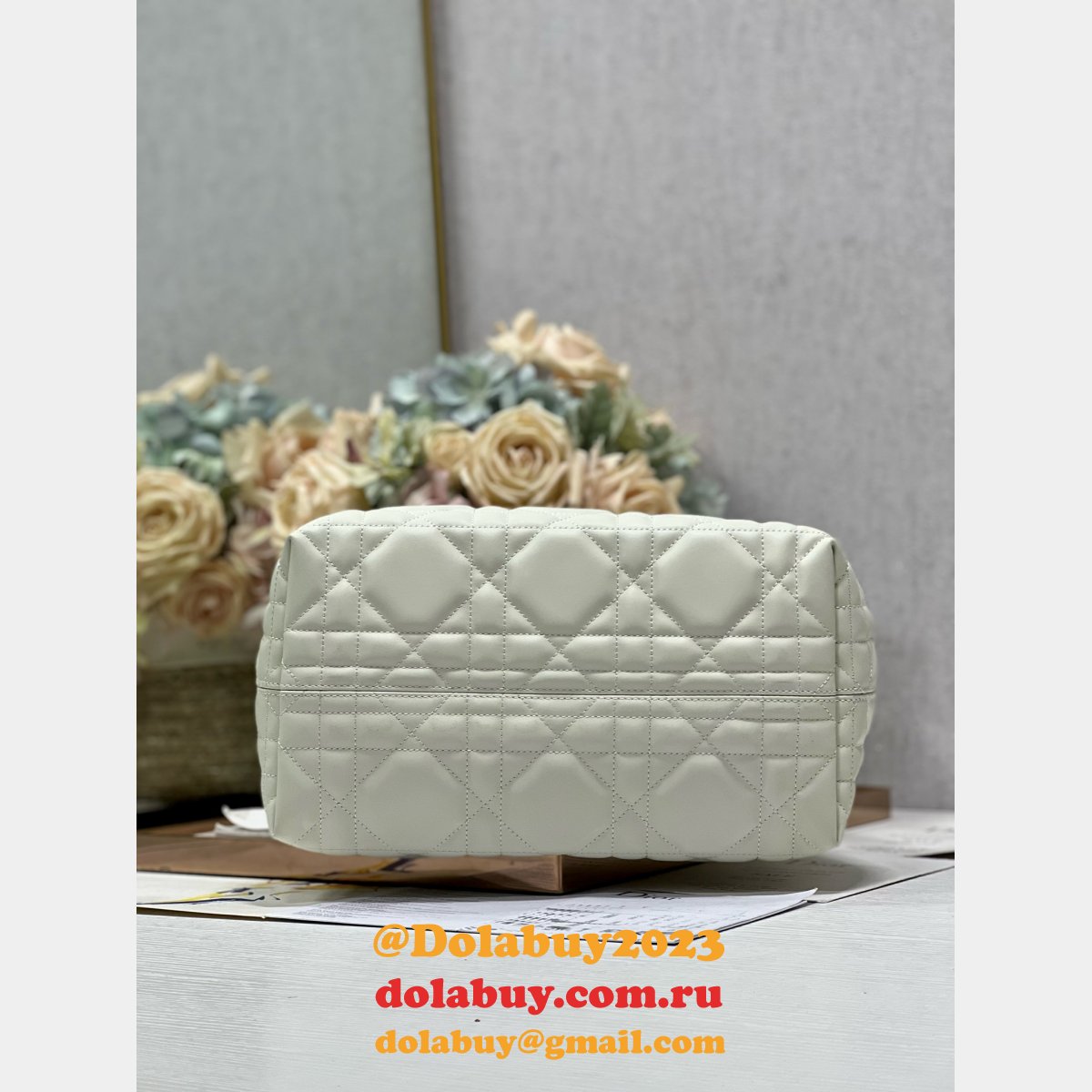 Discover Perfect Brand Replicas Dior CD Lock Toujours 1188/2823 Bag