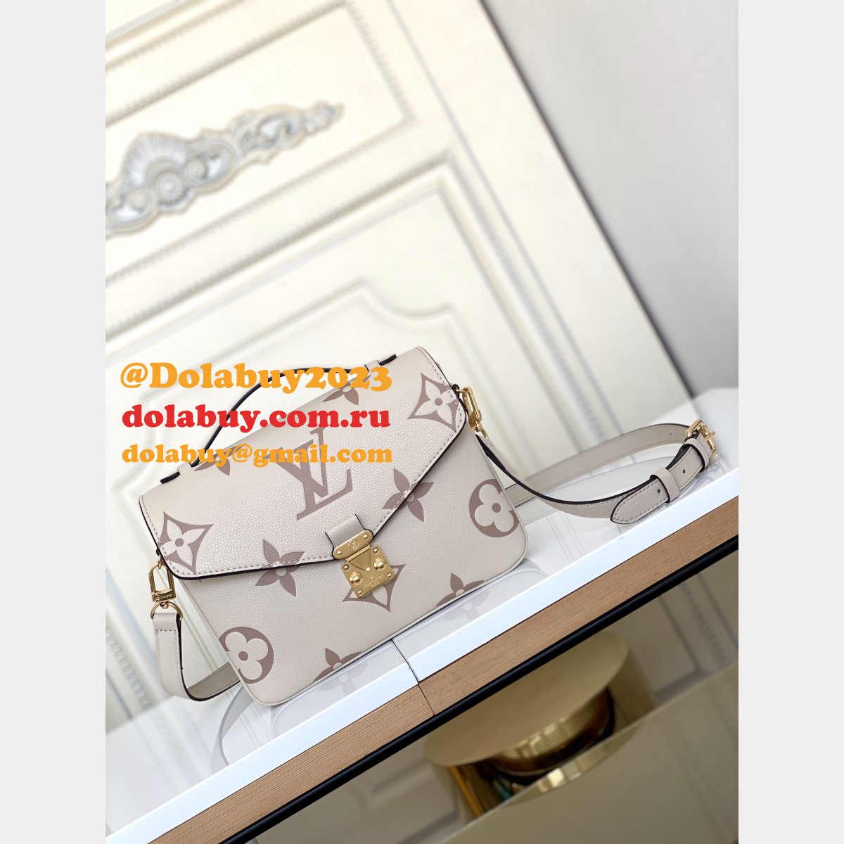 Louis Vuitton Replica M45596 Pochette Métis Bicolor Monogram Empreinte
