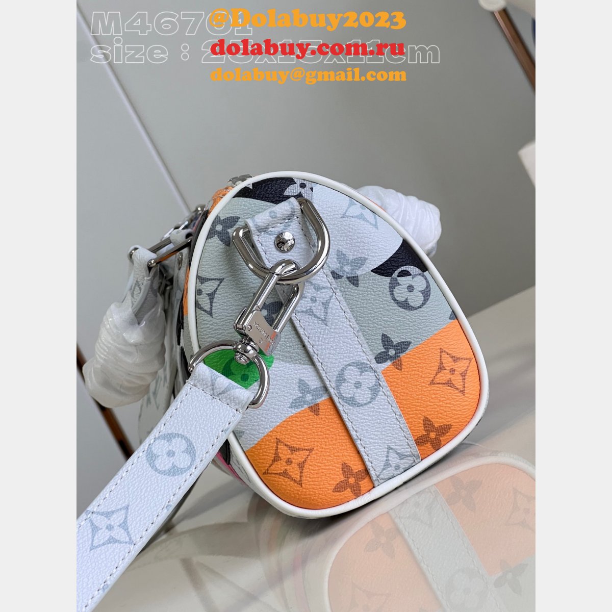 Keepall Bandoulière 25 Monogram M46701 Replicas Louis Vuitton Bag