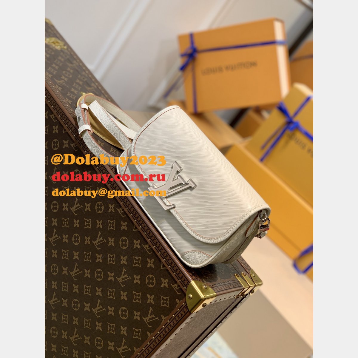 Buci Epi Leather Designer M59457 Louis Vuittons Replica Bag